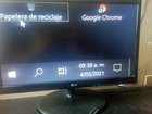HELP How do I change my screen resolution if my screen looks like this? jtDFkswIYAbObgEwoH8Oc9042BiWFVXh2XAV9pWa01o.jpg