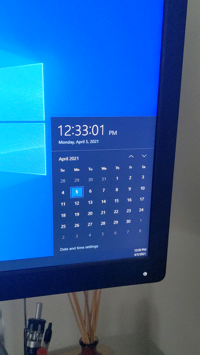 Windows system time jumping ahead krfTc9WgGWeFQ7imNSBqtmEjhY-TEcOCc3JDP7UKvnI.png