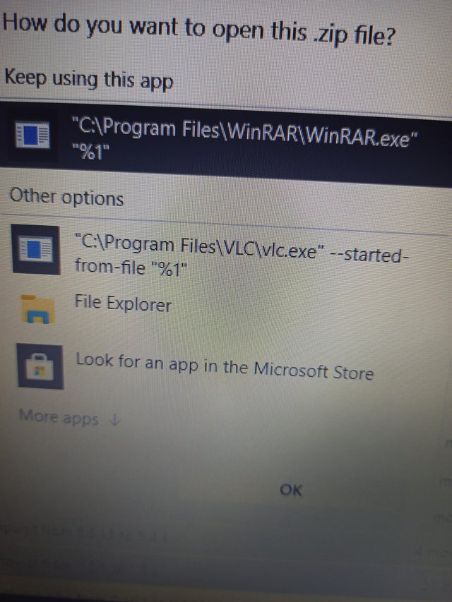 How do I remove VLC and WinRAR from this list, they're already uninstalled but this shows up ks7vlqu1v4t61.jpg