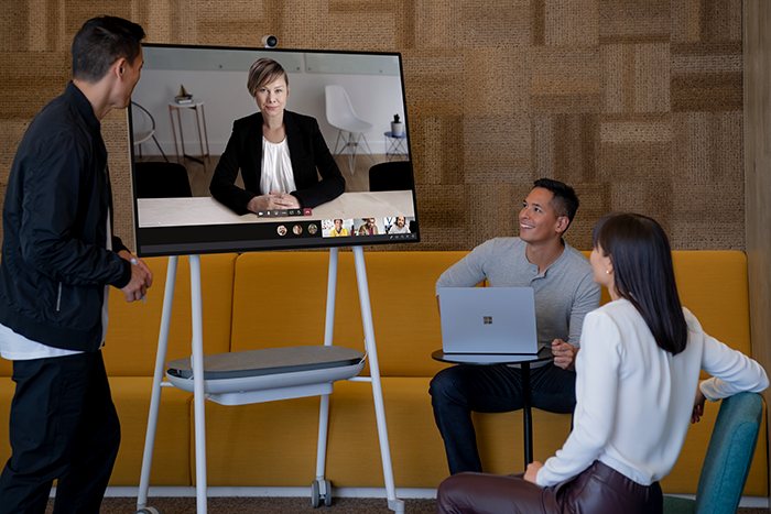 Surface Hub Windows 10 Team 2020 Update - Hub v1 status large?v=1.png