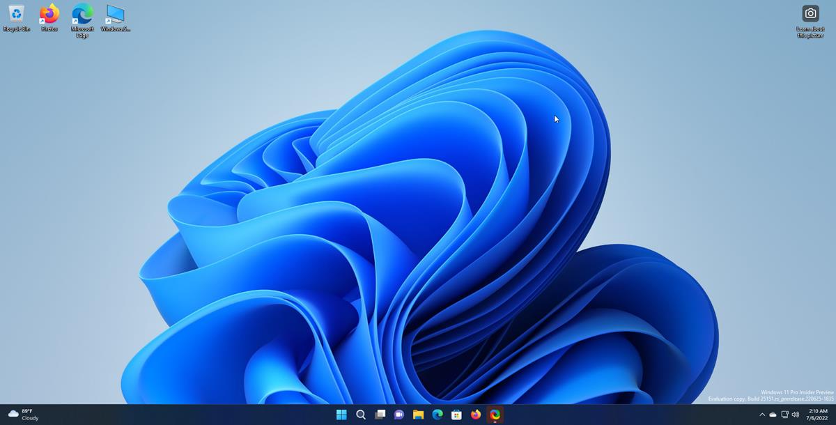 Microsoft releases two new builds to the Windows 11 Insider Preview Beta channel Microsoft-releases-two-new-builds-to-the-Windows-11-Insider-Preview-Beta-channel.jpg