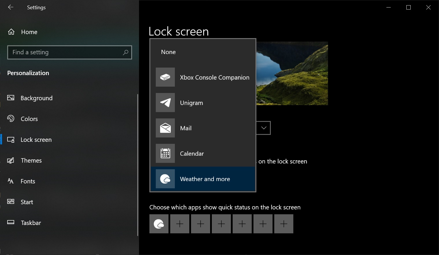 Windows 10 KB5035941 out with features (direct download) MSN-lock-screen-settings.jpg