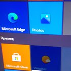 Just saw my weather icon looking different than usual. Anyone know why it's like that? nTftEqBOJsJ6TZ8veC9r1zrxe7LW_NCe9_D4qDp3w4g.jpg