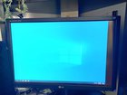 I set up my new pc, hooked it up to a monitor and the display is a bit shifted to the left.... ozKFUQ4a-YZAxBIZifn1oeolU_9esScAYD3iAydkqoU.jpg