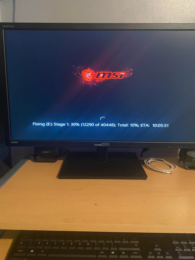 Pc fixing E pl0j63wohpv81.jpg