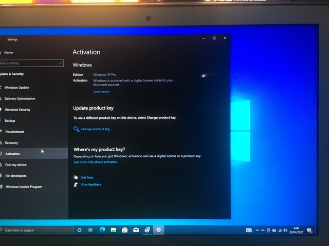 Can Someone Tell Me This : So I install Windows 10 On My MacBook Air And It randomly... sb6rj9a98ou81.jpg