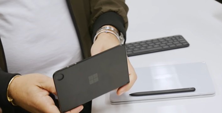 Microsoft’s Surface Duo phone might come with innovative camera Surface-Duo-camera.jpg