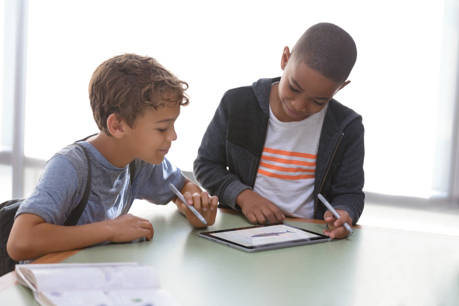 How to install Minecraft Education Edition? Surface-Go-EDU-2.jpg