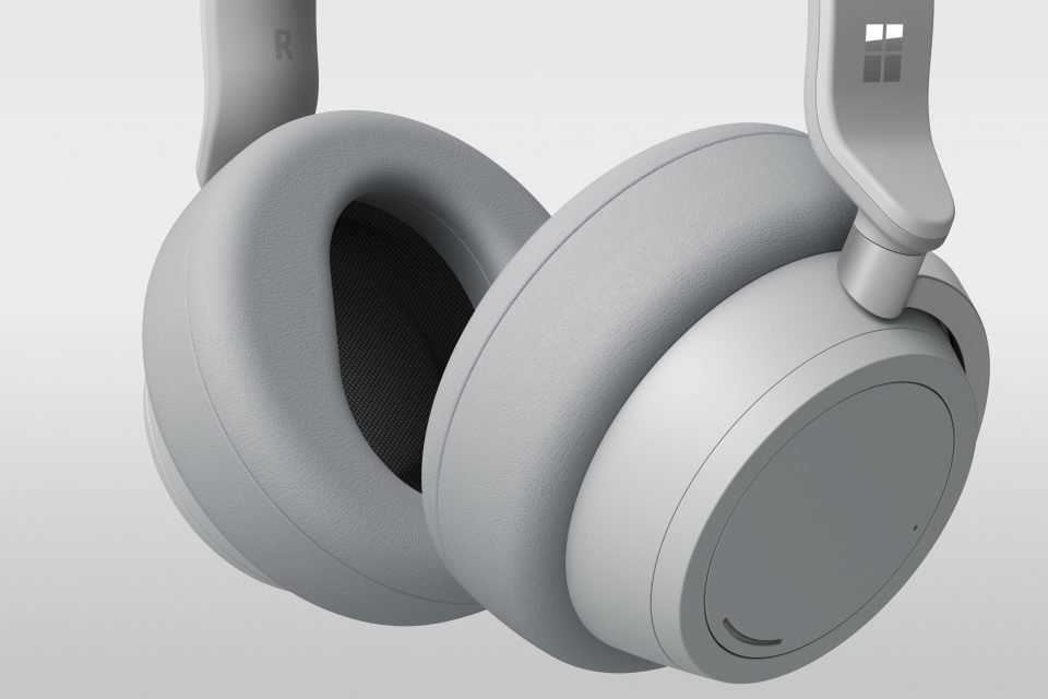 Microsoft releases Surface Headphones in the UK Surface-Headphones-2-960x640.jpg