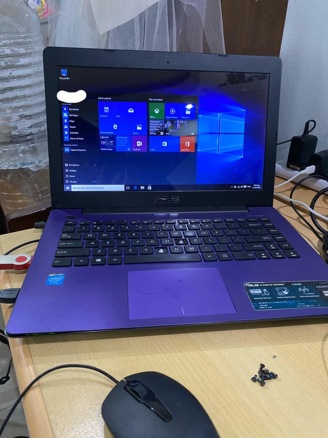 Windows 10 RTM (2015) installed in Mid-2024 t9b7jmbszszc1.jpg