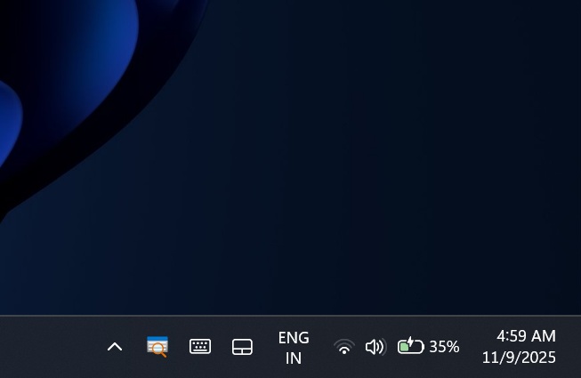 Sorry Microsoft, Windows 10 taskbar is still better than Windows 11, and here’s why Taskbar-colour-battery-icon-with-percentage.jpg