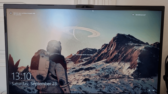 Why does my windows lockscrean spotlight keep suggesting xbox and starfield? I want it back... tva6dilyxzpb1.png