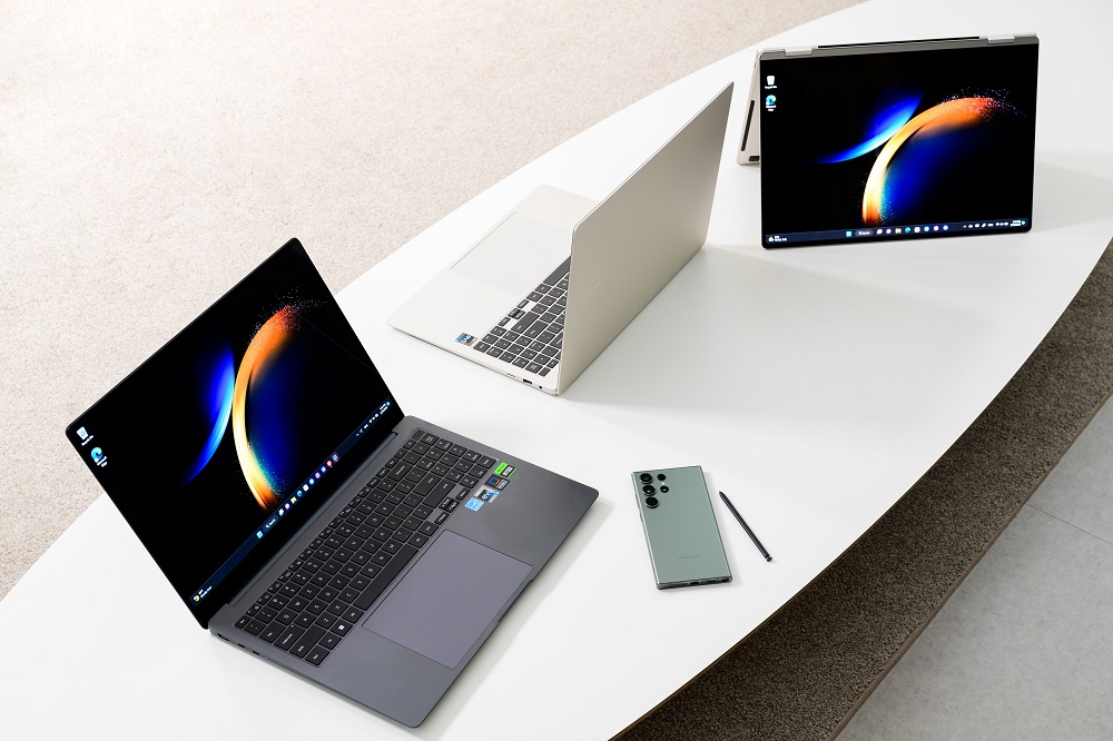 Can i import/ copy/ use my Contacts of my Galaxy A52 to my Book3 Galaxy laptop on Windows 11? User_Guide_Book3_Connectivity_main10.jpg
