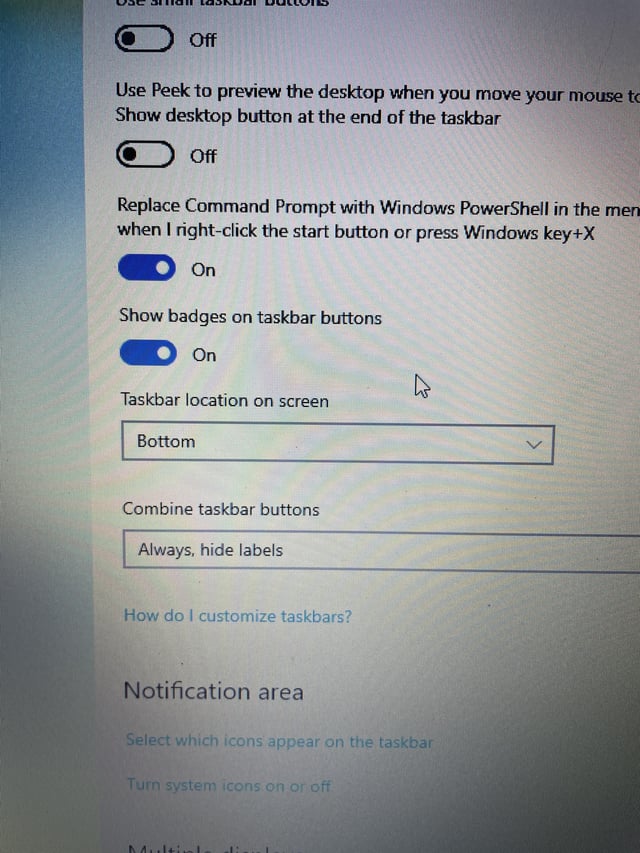 Did you know you can move your taskbar? wcbpo9lf6xsh1.jpg