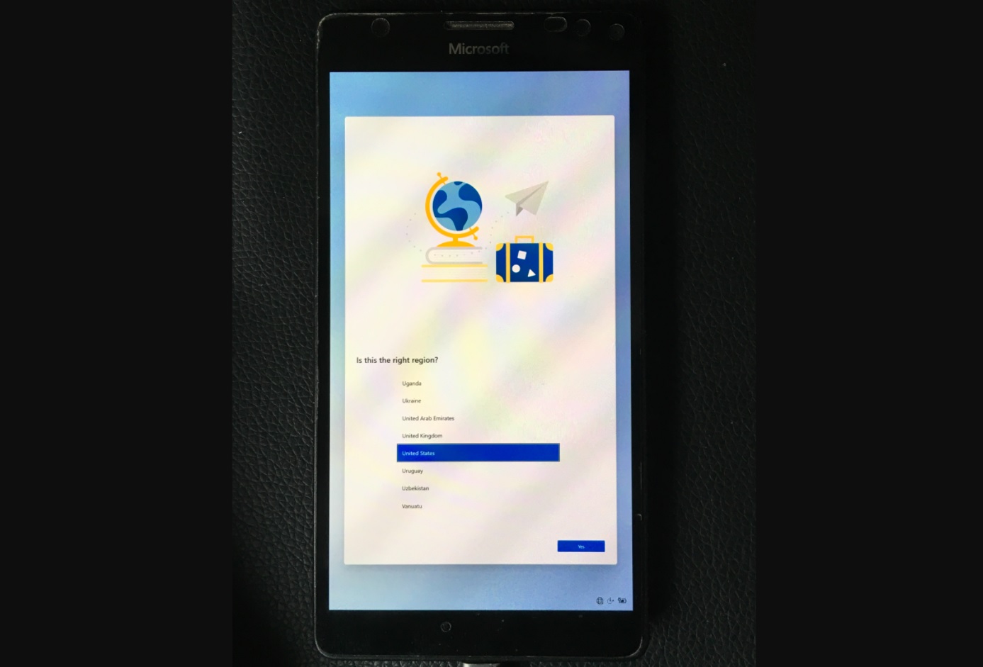 Developer shows off Windows 10X running on Lumia, Apple M1, Surface Go Windows-10X-Lumia.jpg