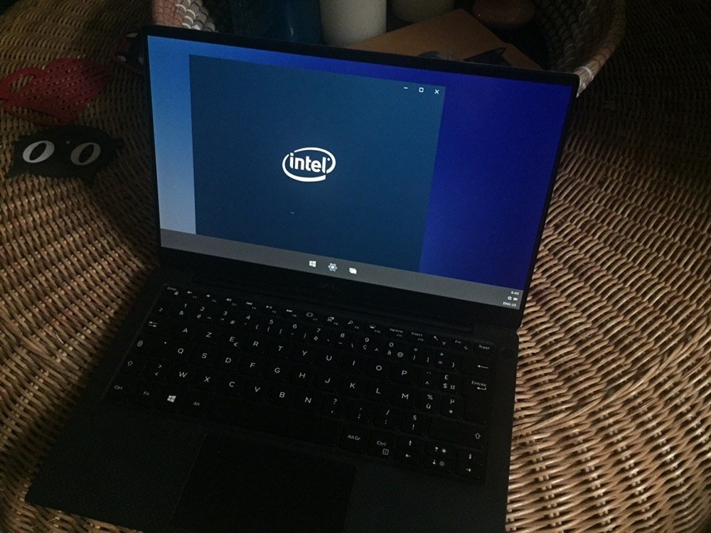 Here’s a look at Windows 10 X running on a laptop Windows-10X-on-Dell-laptop.jpg