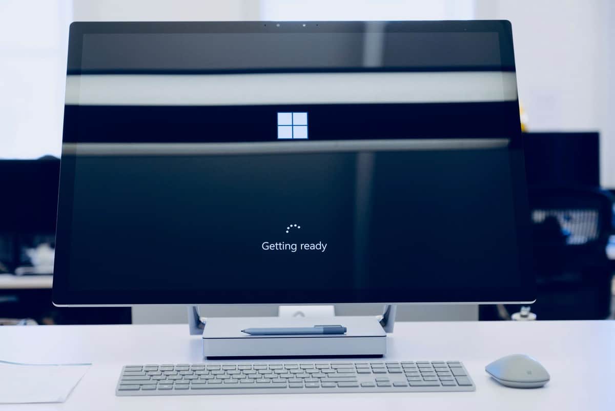 Microsoft struggles to find solutions to Windows 11 problems Windows-11-bug.jpg